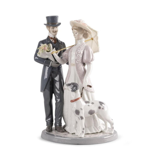 Lladro A Romantic Stroll