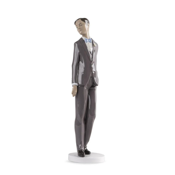 Load image into Gallery viewer, Lladro Soulmates - Groom II - Figurine
