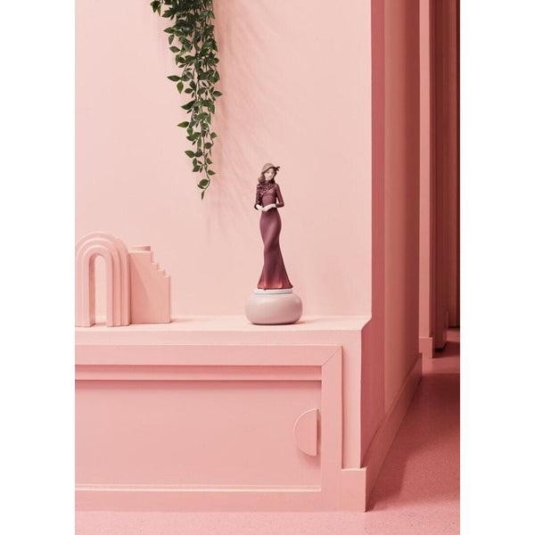 Load image into Gallery viewer, Lladro Haute Allure Timeless Style Sculpture - Limited Edition
