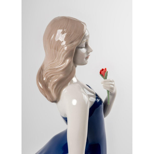 Load image into Gallery viewer, Lladro Rose Ball Sculpture
