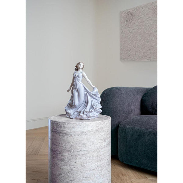 Load image into Gallery viewer, Lladro Dancing In The Wind Sculpture

