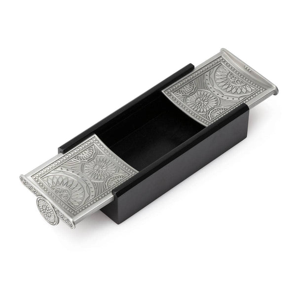Load image into Gallery viewer, Royal Selangor Ace Cigar Ashtray
