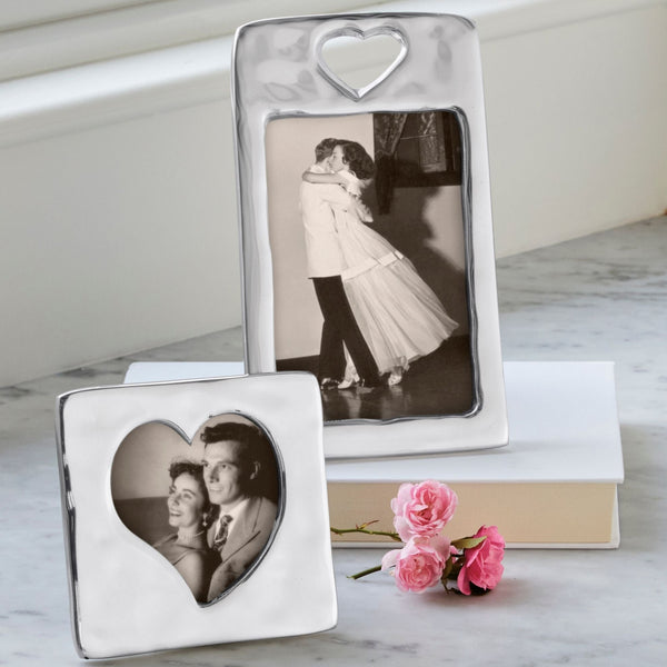 Load image into Gallery viewer, Mariposa Small Square Open Heart Frame
