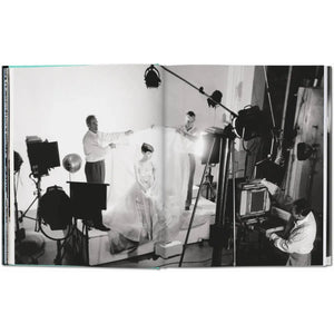 Taschen Bob Willoughby. Audrey Hepburn. Photographs 19531966 - Taschen Books