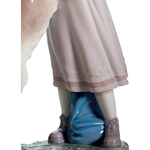 Load image into Gallery viewer, Lladro A Warm Welcome Dog Figurine
