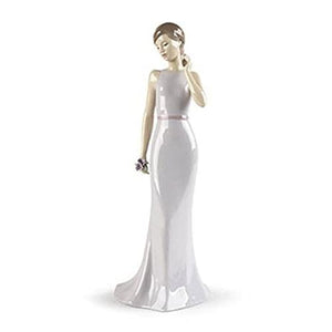 Lladro NAO Sweet Elegance with Flower (Pink) - Figurine