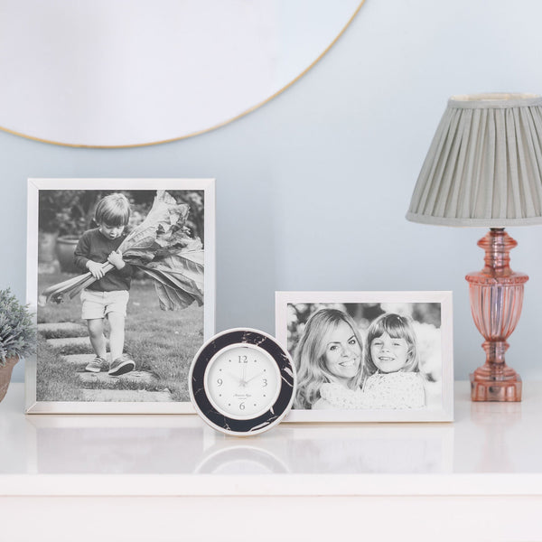 Load image into Gallery viewer, Addison Ross Grooved Silver Plate Photo Frame - 4 x 6 in
