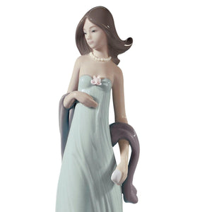 Lladro Ingenue Woman Figurine