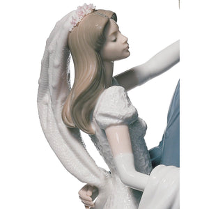 Lladro I Love You Truly Couple Figurine