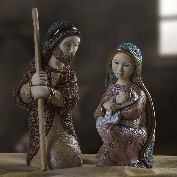 Load image into Gallery viewer, De Rosa Collections Holy Night Mary &amp; Joseph Figurine
