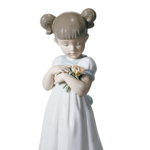 Lladro Flowers For Mommy Girl Figurine
