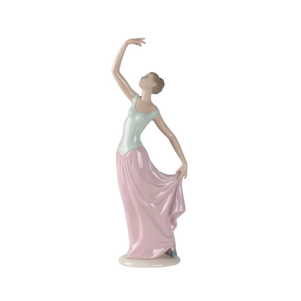 Lladro NAO The Dance is Over - Figurine