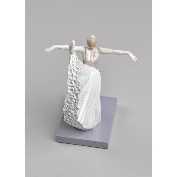 Load image into Gallery viewer, Lladro Giselle Arabesque Ballet Figurine
