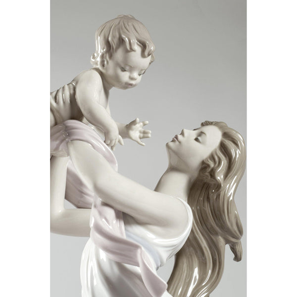 Load image into Gallery viewer, Lladro My Little Sweetie Mother Figurine
