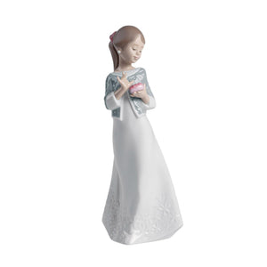 Lladro NAO A Gift From The Heart - Figurine