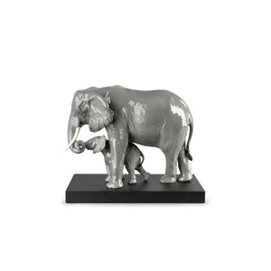 Lladro Leading The Way Elephants Sculpture