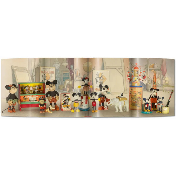 Load image into Gallery viewer, Walt Disney&#39;s Mickey Mouse. The Ultimate History - Taschen Books
