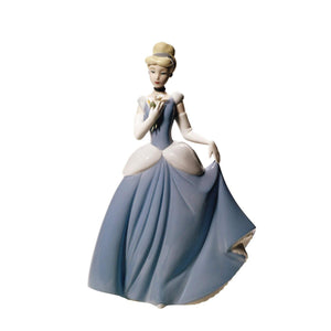Lladro NAO Cinderella - Figurine