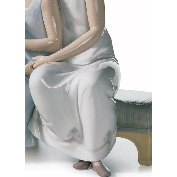 Load image into Gallery viewer, Lladro My Sister My Friend Figurine
