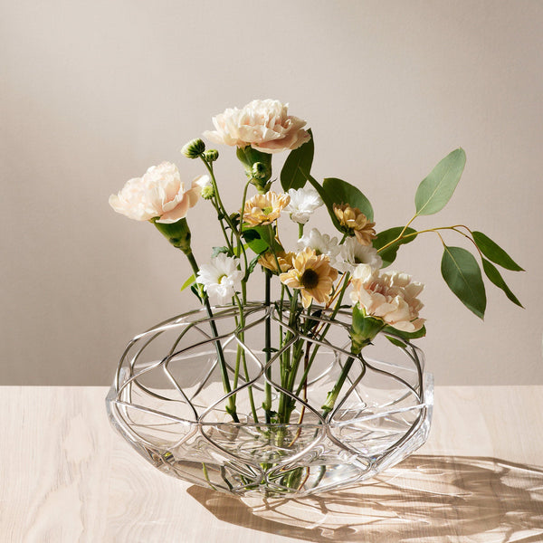 Load image into Gallery viewer, Orrefors Bloom Vase Low
