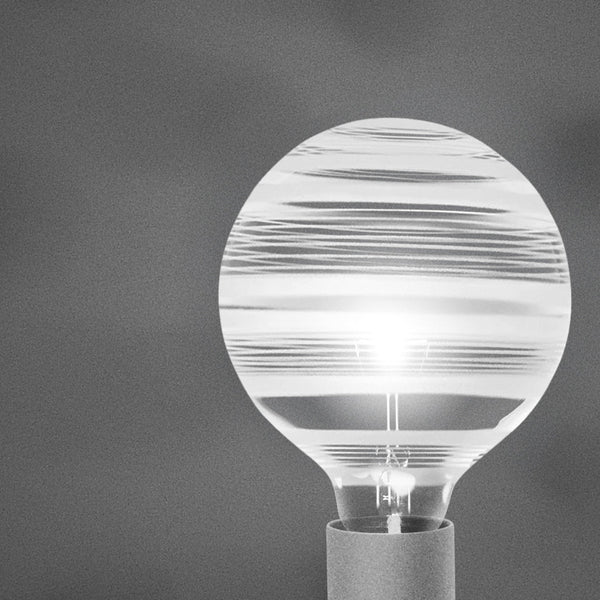 Load image into Gallery viewer, Orrefors Light Shadow Line
