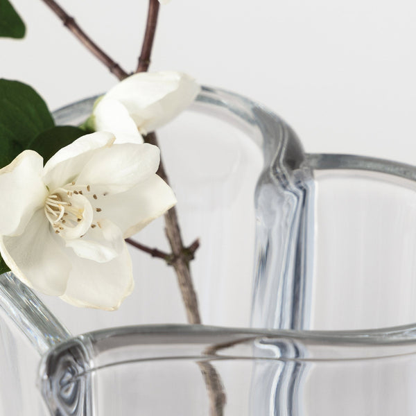 Load image into Gallery viewer, Orrefors Heart Vase Large
