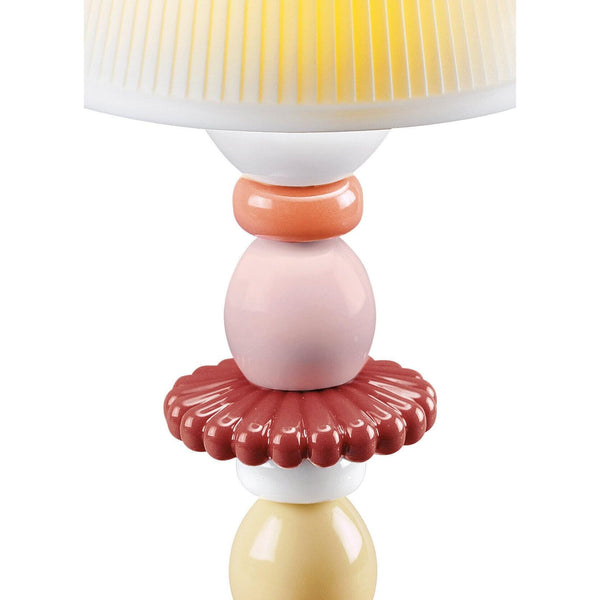 Load image into Gallery viewer, Lladro Lotus Firefly Table Lamp - Coral
