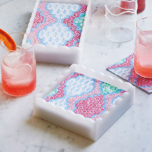 Load image into Gallery viewer, Mariposa Provençal Cotton Pink White Scalloped Cocktail Napkin Box Set
