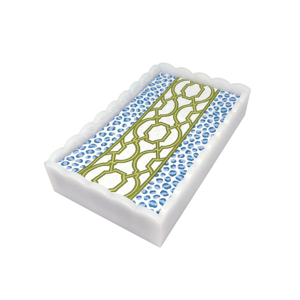 Load image into Gallery viewer, Mariposa Knots And Spots White Scalloped Guest Towel Box Set
