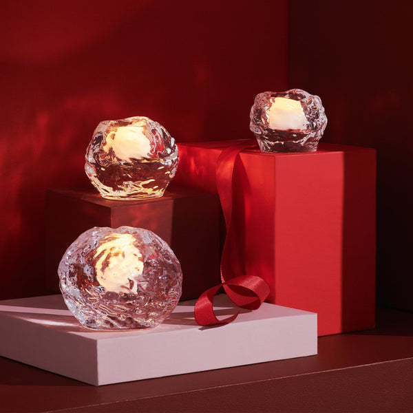 Load image into Gallery viewer, Kosta Boda Snowball Medium
