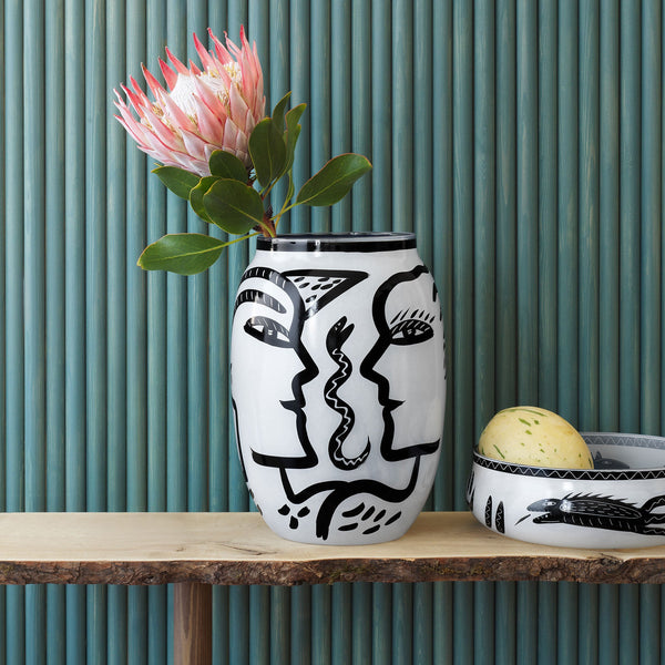 Load image into Gallery viewer, Kosta Boda Caramba Bowl
