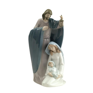 Lladro NAO Nativity of Jesus - Figurine