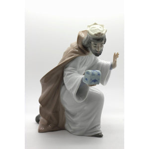 Lladro NAO King Melchior with Chest - Figurine