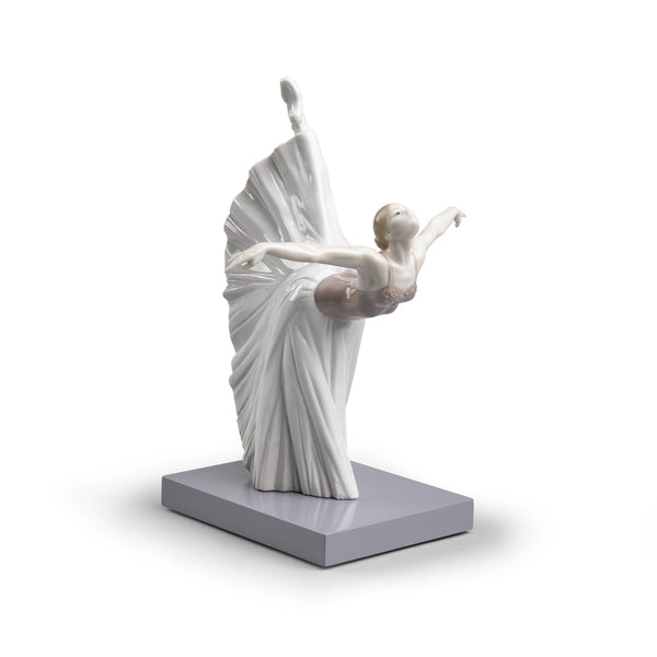 Load image into Gallery viewer, Lladro Giselle Arabesque Ballet Figurine

