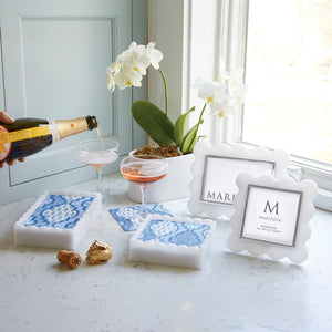 Mariposa White Acrylic Mod Scallop Square 4x4 Frame