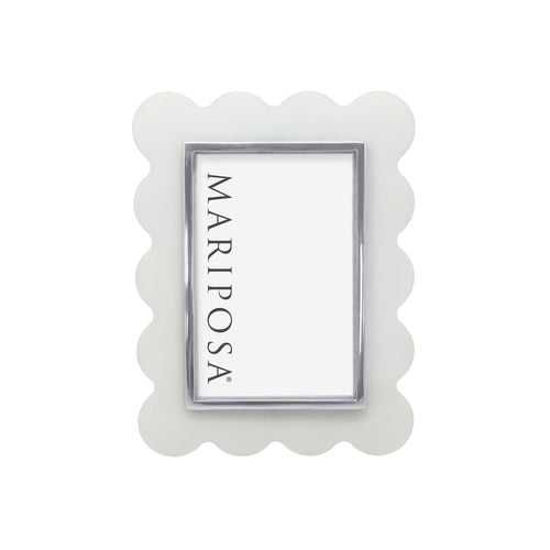 Mariposa White Acrylic Mod Scallop 4x6 Frame