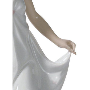 Lladro Wonderful Mother Figurine