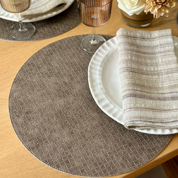 Load image into Gallery viewer, Bodrum Linens Tressé - Easy Care Placemats - Set of 4
