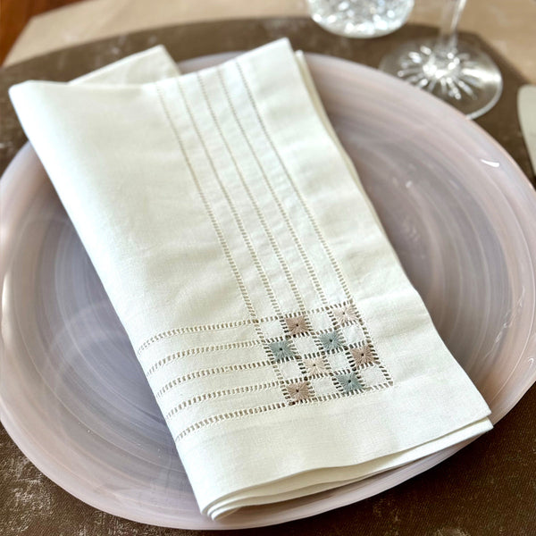 Load image into Gallery viewer, Bodrum Linens Cornermark - Linen Napkins - Set of 4
