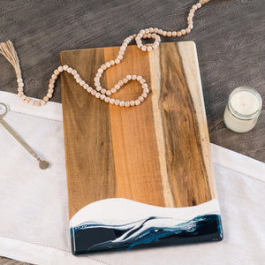 Lynn & Liana 12x18 Acacia Breadboard Navy White Metallic