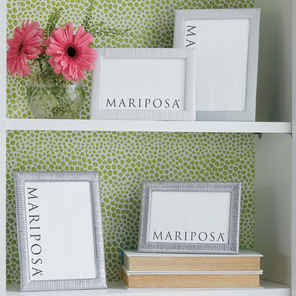 Load image into Gallery viewer, Mariposa Woven White 4x6 Frame
