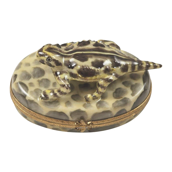 Load image into Gallery viewer, Rochard "Horned Toad" Limoges Box
