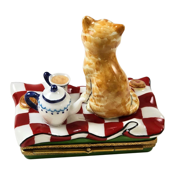 Load image into Gallery viewer, Rochard &quot;Tablecloth with Orange Tabby Cat&quot; Limoges Box
