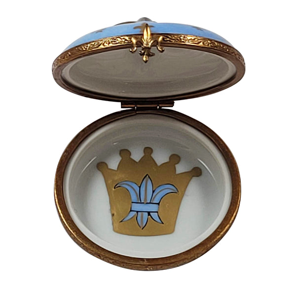 Load image into Gallery viewer, Fleur-De-Lis on Blue Round Limoges Box
