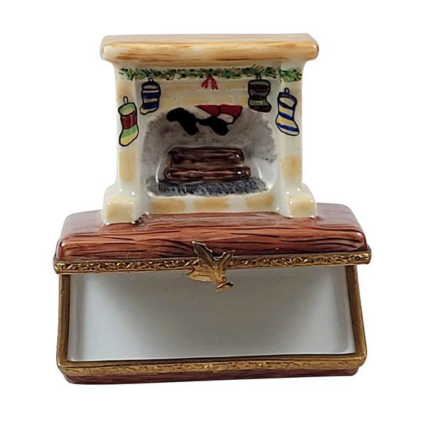 Load image into Gallery viewer, Christmas Fireplace Limoges Box
