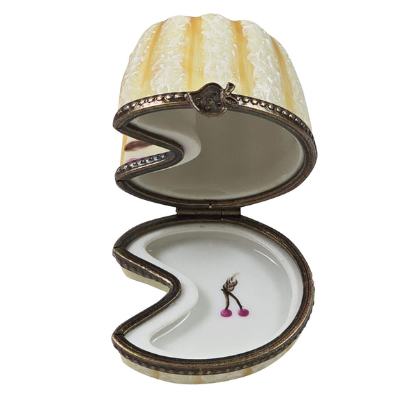 Load image into Gallery viewer, Rochard "Red Fruit Charlotte Cake" Limoges Box
