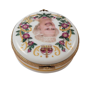 Rochard "Queen Elizabeth" Limoges Box