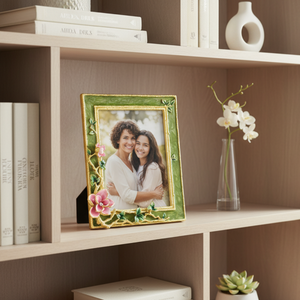 Olivia Riegel Gloria 5" x 7" Frame