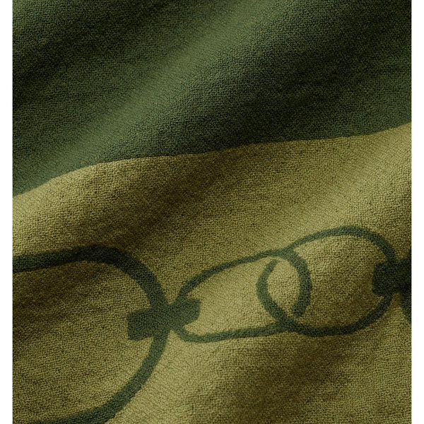 Load image into Gallery viewer, Sferra Eterna - 51" x 71" Decorative Throw
