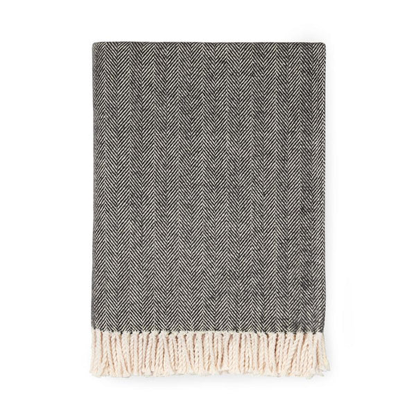 Load image into Gallery viewer, Sferra Celine - 51" x 71" Throw
